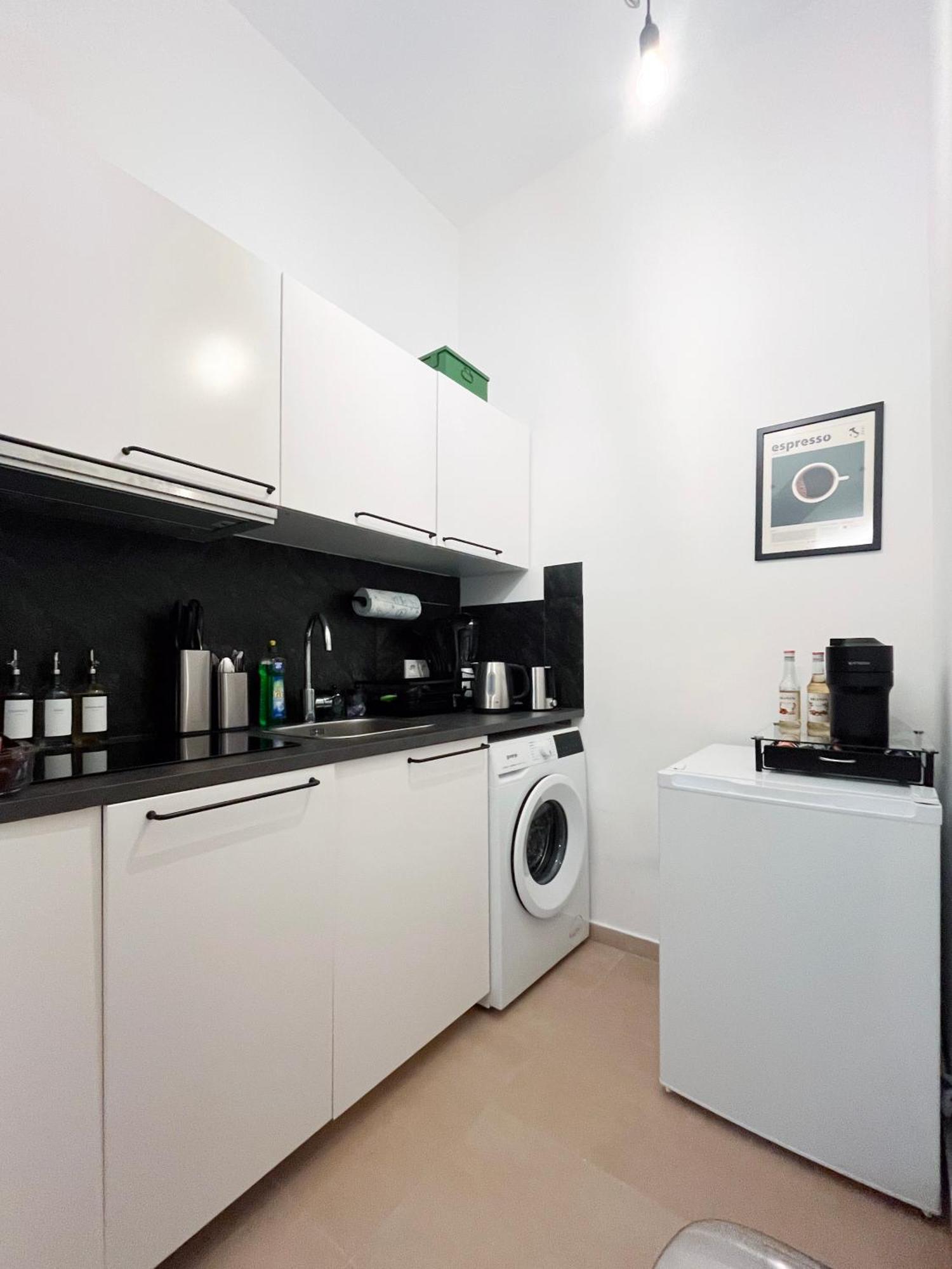 Apartment Near Ku'Damm Berlin Exterior photo